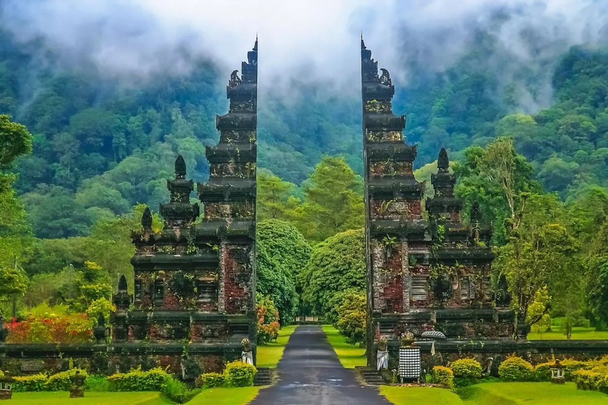 KUALA LUMPUR - UBUD - & BALİ - SİNGAPUR TURU